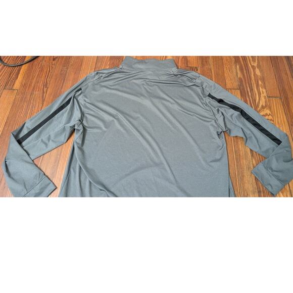 Nike Gray Mens 2Xl 1/4 Zip Fleece in good condition. - Picture 4 of 6